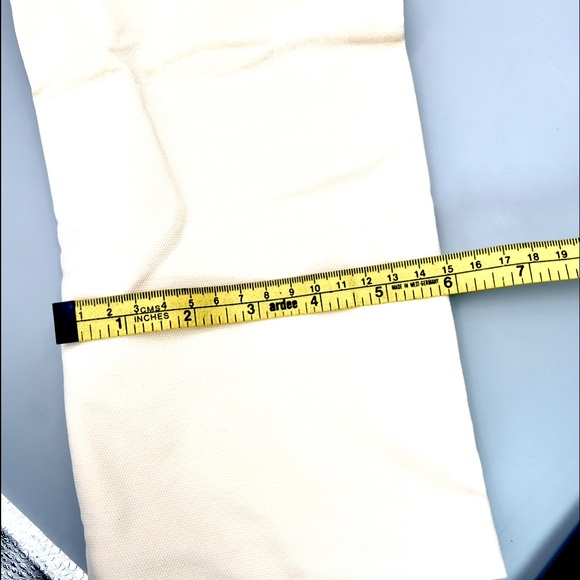 New Empetua High Waisted Shaper Shorts Smooth Slimmer Look. Size M/L - Picture 6 of 9